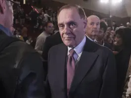 L’annuncio di Clemente Mastella: “Sono malato, pregate per me”