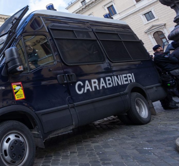 Camionetta Carabinieri