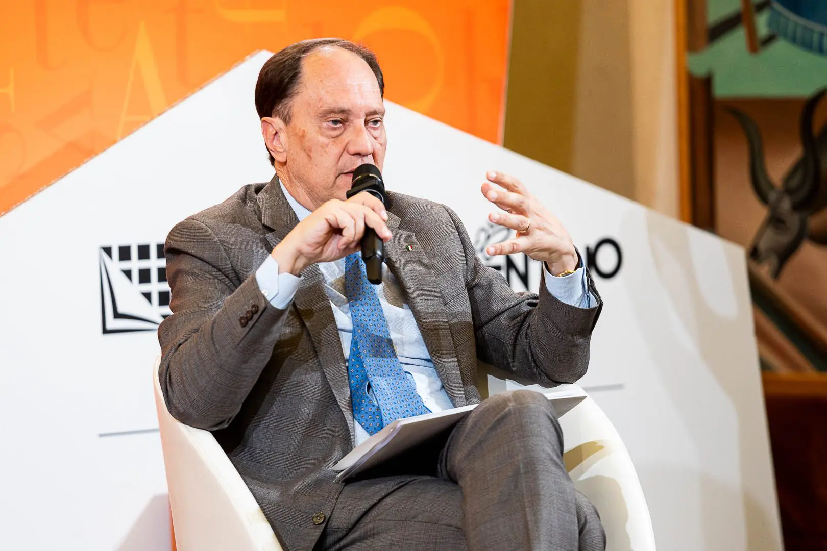 Legge elettorale, Ciriani “La settimana prossima inizia l’iter in commissione Senato” / Video Legge elettorale, Ciriani “La settimana prossima inizia l’iter in commissione Senato” / Video