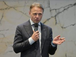 Lollobrigida “Il vino è cultura e identità, è uno straordinario ambasciatore della nostra Nazione”