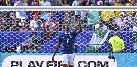 Bayern Munich wants to secure Olise: contract renewal and huge salary are ready