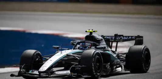 F1, Antonelli vince la sprint di Silverstone davanti ad Hamilton. Quinto Leclerc
