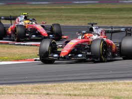 F1, trionfo Ferrari a Silverstone: Leclerc vince, Hamilton terzo. Antonelli fuori dai punti per un problema tecnico