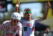 Del Toro vince la seconda tappa del Tour de France, Vingegaard resta in maglia gialla