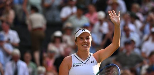 Noskova è la nuova regina di Wimbledon, battuta Muchova in tre set. Cresce l’attesa per la sfida Sinner-Zverev