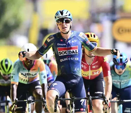 Merlier vince l’ottava tappa del Tour de France, Pogacar resta in maglia gialla