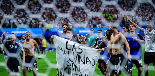 “The Malvinas are Argentinian”, the British government calls for an investigation by FIFA