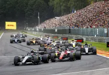 F1, Antonelli trionfa in Belgio davanti alla Ferrari di Leclerc. Hamilton 4°