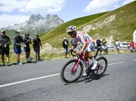 Impresa Carapaz nella ventesima tappa, Pogacar ipoteca il Tour de France