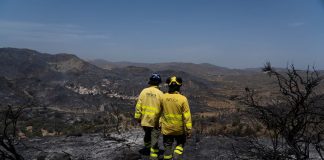 Spagna, a causa degli incendi oltre 120mila evacuati. Nuovo fronte nella zona di Valencia