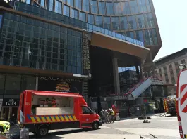 Incendio in un edificio a Bruxelles, ci sono alcune vittime. Sei persone risultano disperse