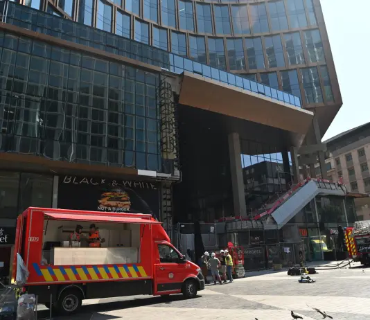 Incendio in un edificio a Bruxelles, ci sono diverse vittime. Sei persone risultano disperse