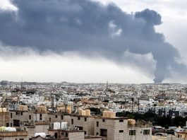 إيران تعلن استهداف قواعد أمريكية في البحرين والكويت والأردن