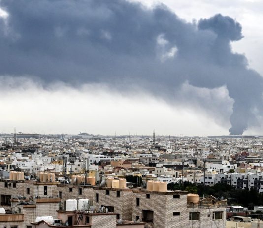 L’Iran attacca basi americane in Bahrain, Kuwait e Giordania. Teheran “Nessun impegno con gli Usa se non rispettano i loro”