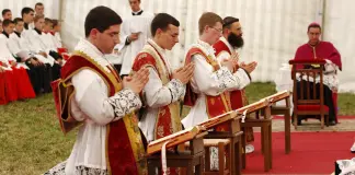 Il Vaticano decreta la scomunica dei vescovi Lefebvriani
