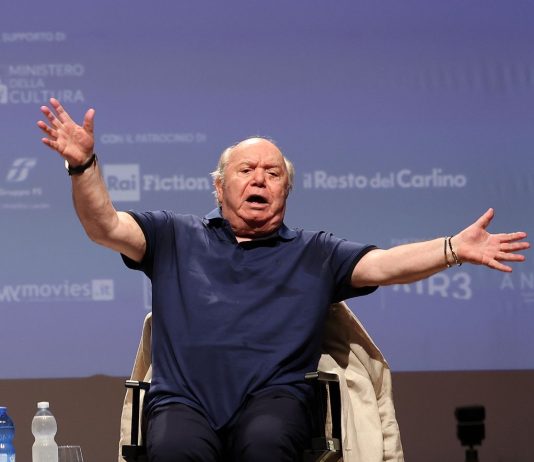 Lino Banfi “A 90 anni vi chiedo di tornare a usare la parola ‘amore'”