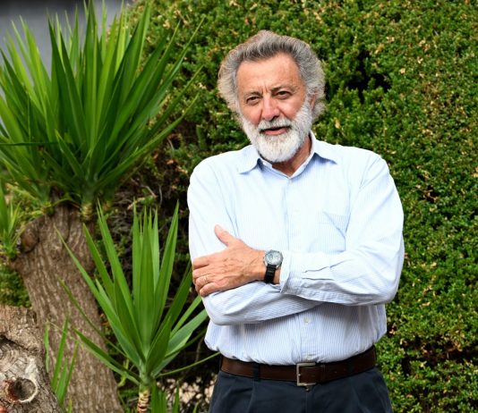Luca Barbareschi compie 70 anni tra palcoscenico, cinema e televisione