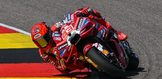 Marc Marquez trionfa al Sachsenring davanti a Ogura, Martin 5°