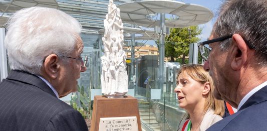Dieci anni fa l’incidente ferroviario sulla Andria-Corato, Mattarella alla cerimonia in ricordo delle 23 vittime / Video