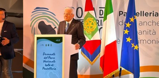 Mattarella a Pantelleria per le celebrazioni del decennale del Parco Nazionale: “Le isole minori richiedono attenzione e cura costante” / Foto e Video