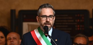 Morte Fakir, il sindaco di Bologna “La democrazia vive attraverso la partecipazione pacifica, il presidio non era contro la Polizia”