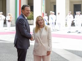 Bilaterale Italia-Portogallo, Meloni incontra Montenegro: “Nuova pagina di una collaborazione già solida” / Video
