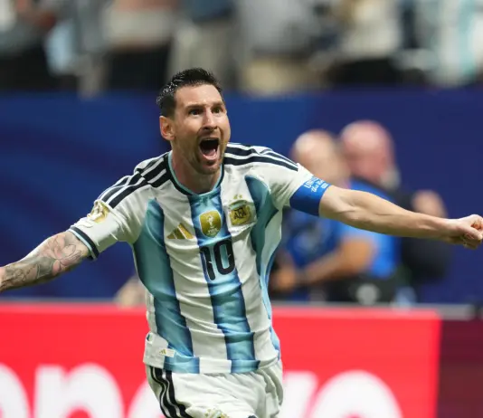 Epica rimonta dell’Argentina sull’Egitto, da 0-2 a 3-2 nel finale: i campioni in carica accedono ai quarti