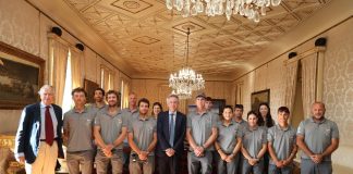 Il team di Luna Rossa ricevuto dal sindaco di Napoli Manfredi a Palazzo San Giacomo