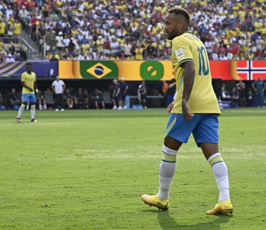 Tearful Neymar announces his retirement from international football