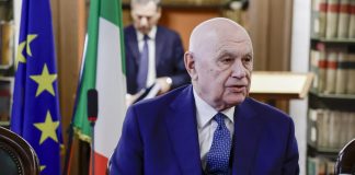 Nordio avvia l’istruttoria per la concessione della grazia a Roggero, Mattarella convoca il ministro: “Spetta al presidente della Repubblica”
