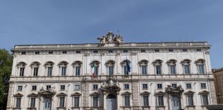 Immigrazione, Consulta “Non è sproporzionata la pena prevista dal decreto Cutro”