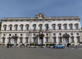 Immigrazione, Consulta “Non è sproporzionata la pena prevista dal decreto Cutro”