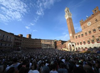 Palio di Siena della Madonna di Provenzano, vince l’Aquila con Tittia e il cavallo Diodoro