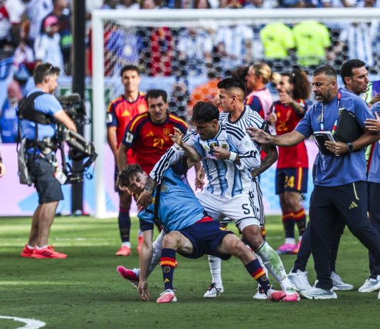 FIFA confirm that Leandro Paredes was not sent off after the World Cup Final