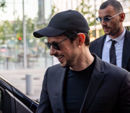 La Russia incrimina Pavel Durov, il fondatore di Telegram ricercato per terrorismo