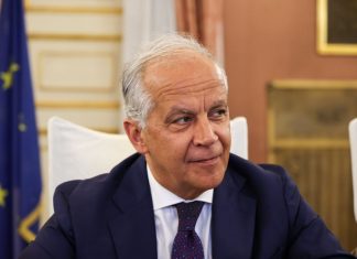 Immigrazione, Piantedosi “Crollano gli sbarchi, raddoppiano i rimpatri”