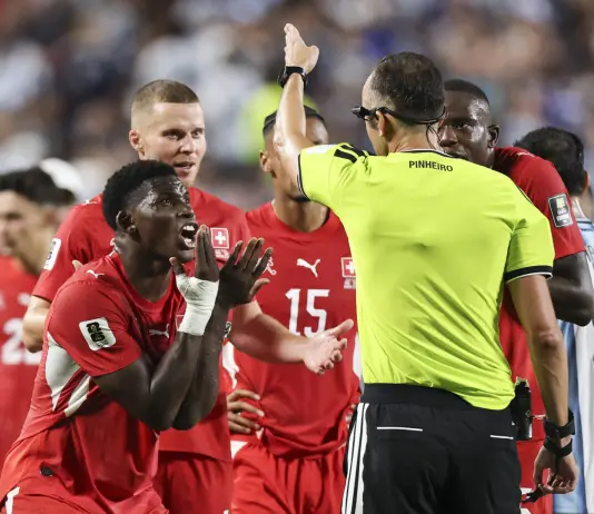 FIFA disagrees with IFAB over Embolo’s red card: “Referee Pinheiro’s decision was correct”
