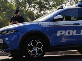 Controlli della Polizia sul litorale romano, 2 arresti e oltre 250 persone identificate / Video