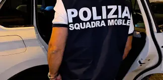 “Officina” della cocaina e “caveau” itinerante scoperti dalla Polizia a Roma, 3 arresti / Video
