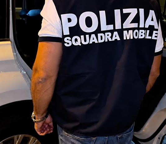 “Officina” della cocaina e “caveau” itinerante scoperti dalla Polizia a Roma, 3 arresti / Video