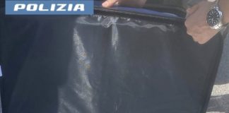 Nascondeva 300 kg di hashish nella casa vacanze a Roma, arrestato un 47enne / Video