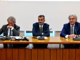 Decaro presenta “Puglia Moltiplica”, piano da 360 milioni per le imprese / Video