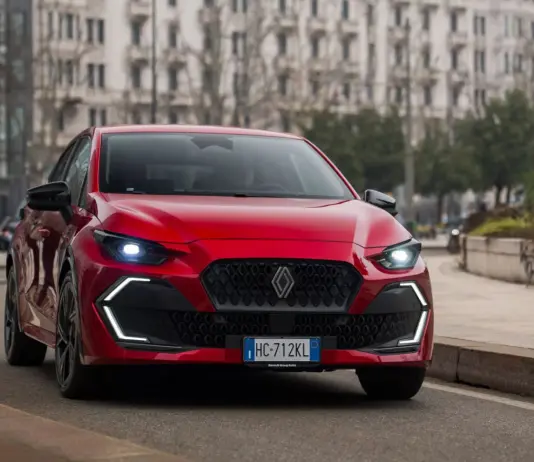 Renault cresce in Italia nel primo semestre, in aumento le immatricolazioni