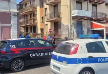 Insegue il fratello e lo uccide a colpi di mannaia nel Catanese, arrestato un 63enne