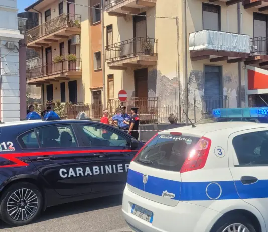 Insegue il fratello e lo uccide a colpi di mannaia nel Catanese, arrestato un 63enne