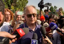 Mario Roggero in carcere a Bollate: “Mattarella ha graziato Minetti e uno scafista, dovrebbe mettersi una mano sulla coscienza. Ho subìto un’ingiustizia” / Video