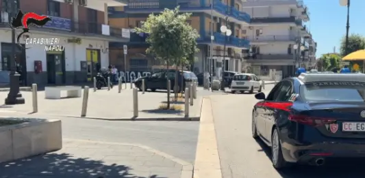 Assalto e sparatoria in una gioielleria nel Napoletano, 5 fermi