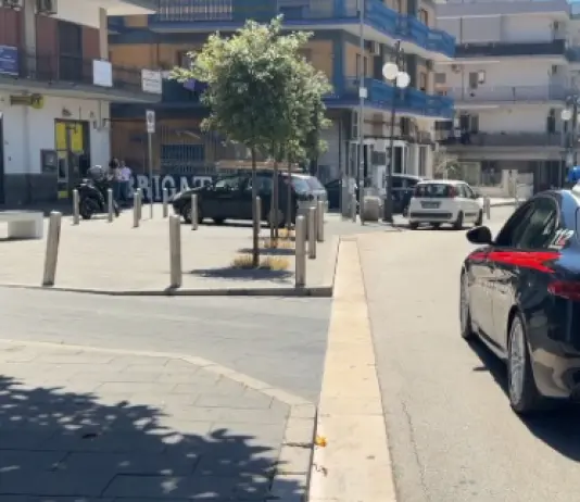 Assalto e sparatoria in una gioielleria nel Napoletano, 5 fermi