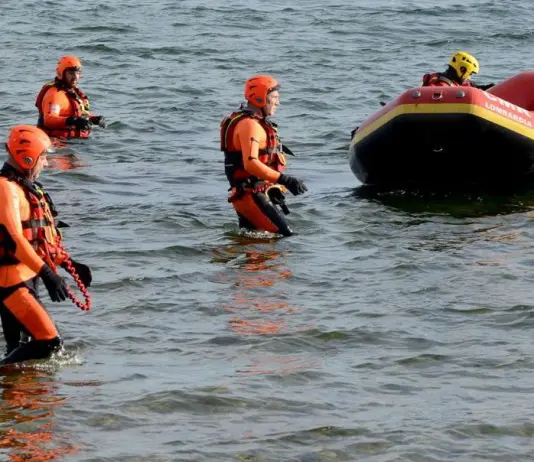 Tragedia nell’Adda, muoiono zio e nipote di 4 anni. Disperso un uomo nelle acque del Garda dopo aver soccorso un bambino