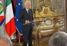 Mattarella alla cerimonia del Ventaglio: “Tensioni elettorali intempestive, non tolgano attenzione ai problemi degli italiani” / Video